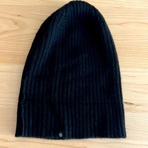 Athleta winter hat, black, OS, never been worn